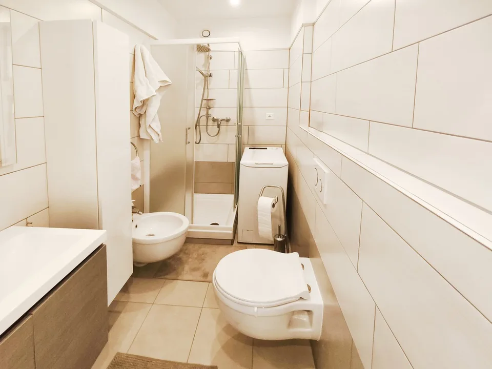 Appartement raffiné de 1,5 pièces avec balcon et cuisine neuve
