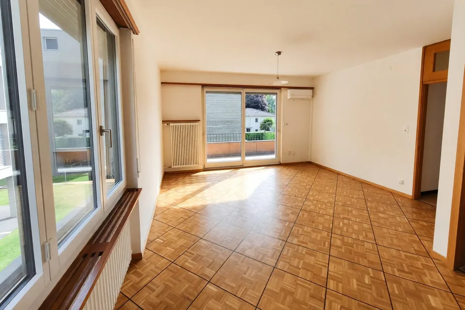 Bell'appartamento 4,5 ristrutturato con terrazzo a Bellinzona