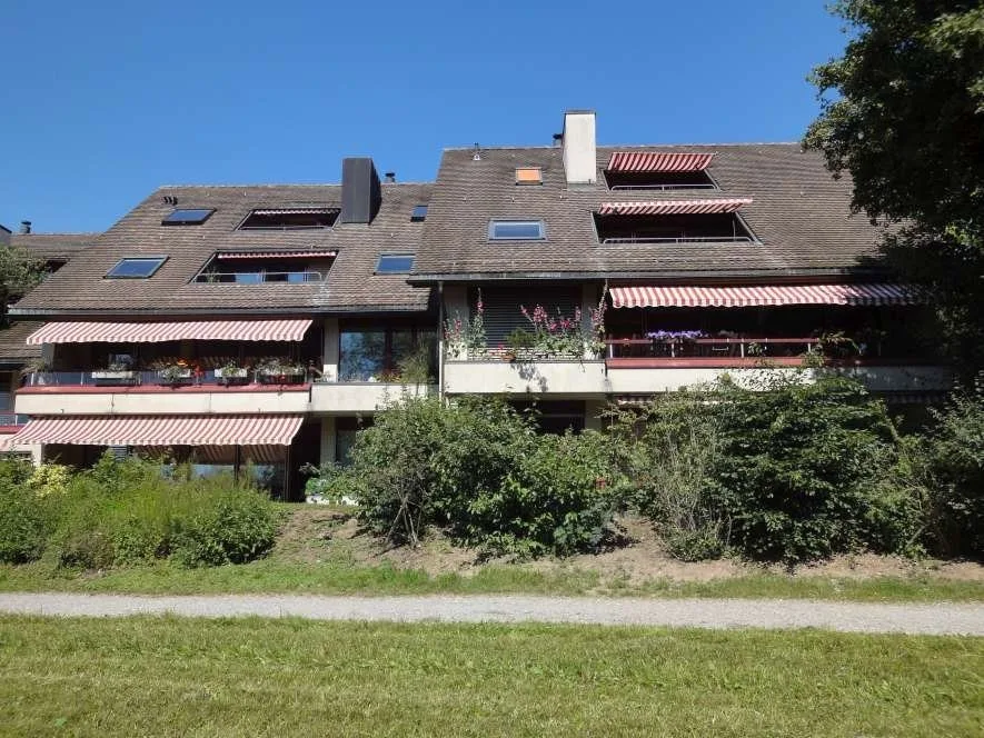 Quiet residential area in Zürich-Witikon, limited until 31.05.2028