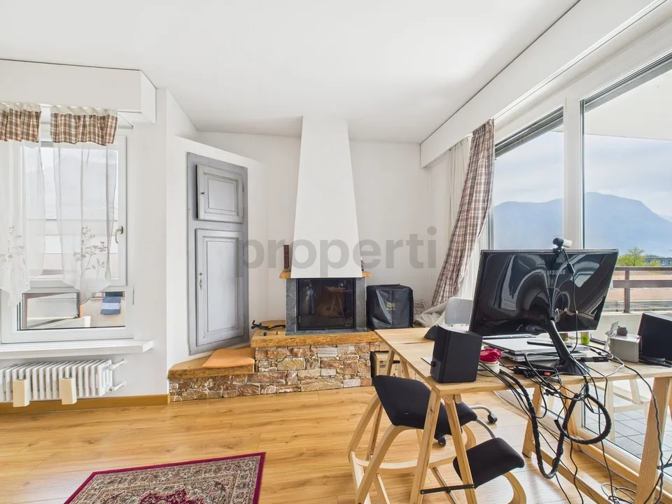 LUGANO-MOLINO NUOVO Cozy 2.5-room attic, furnished, with private terrace - excellent investment