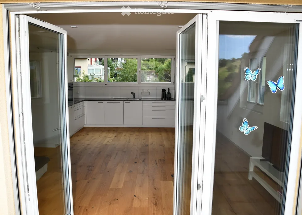 Charmant appartement de 3,5 pièces mansardé à Büsserach – moderne et calme