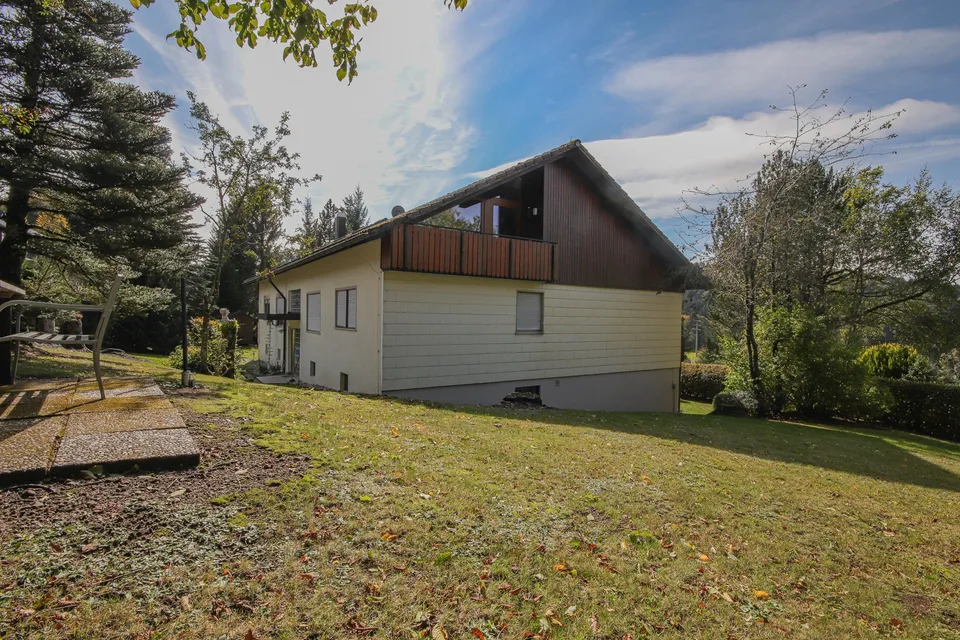 Habiter près de la nature ou profiter des vacances – appartement mansardé de 3 pièces à Wehrhalden