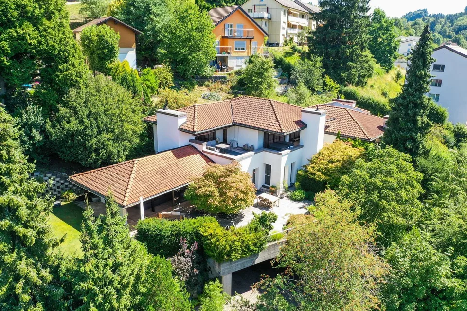Exklusives Einfamilienhaus mit herrlicher Weitsicht in Herisau