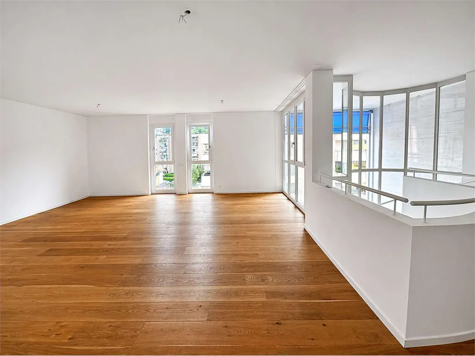 Duplex exclusif de 4,5 pièces au cœur de Cassarate