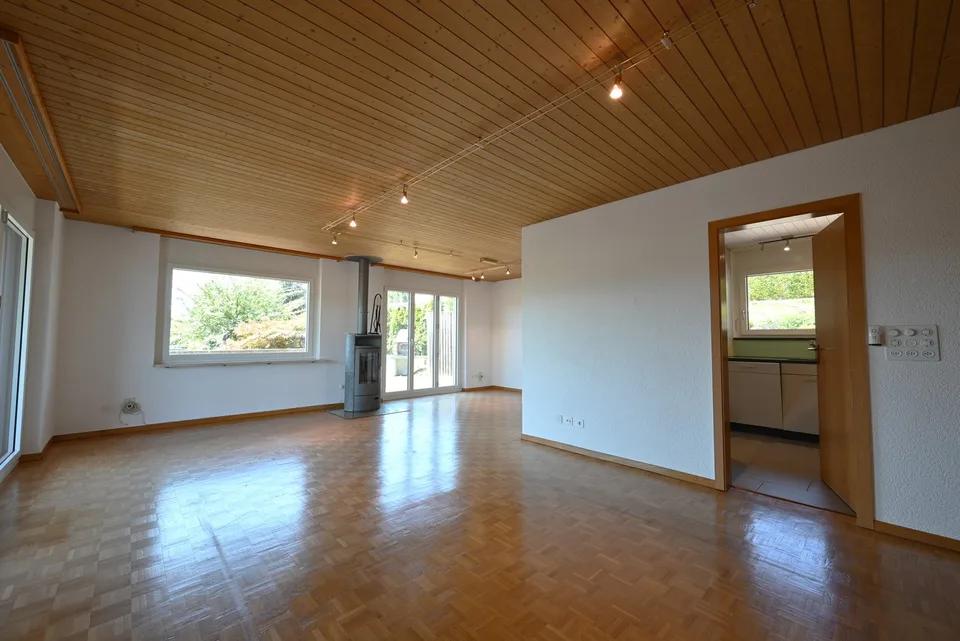 Maison individuelle avec annexe à un emplacement idéal avec vue loin