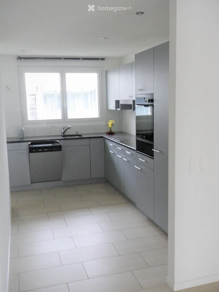 Appartement confortable dans un quartier calme, à proximité de l'hôpital cantonal