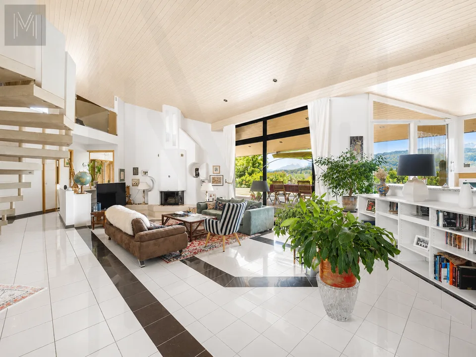 Grande casa modulare dell'architetto, progettata per una o due abitazioni indipendenti.