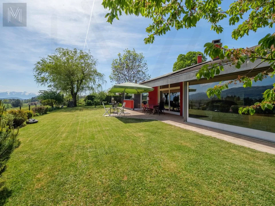 Grande maison d'architecte modulable, conçue pour une ou deux habitations indépendantes.