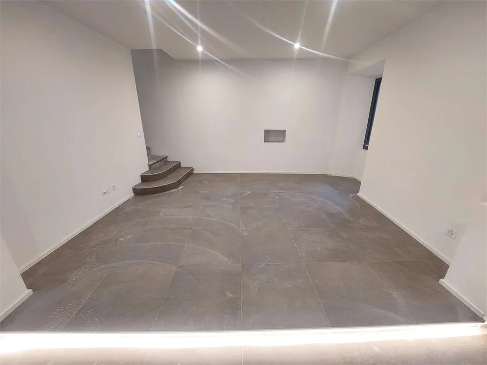 Riva San Vitale, eigenständiges Haus im Zentrum 2575