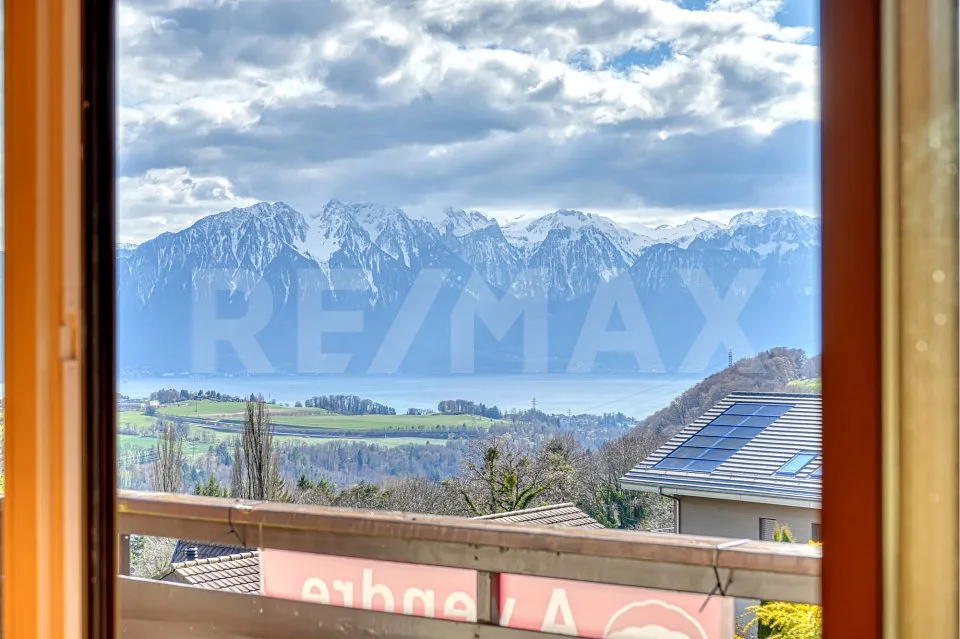 En exclusivité, villa d'exception de 7 pièces dans un écrin de paix sur les hauteurs de Vevey