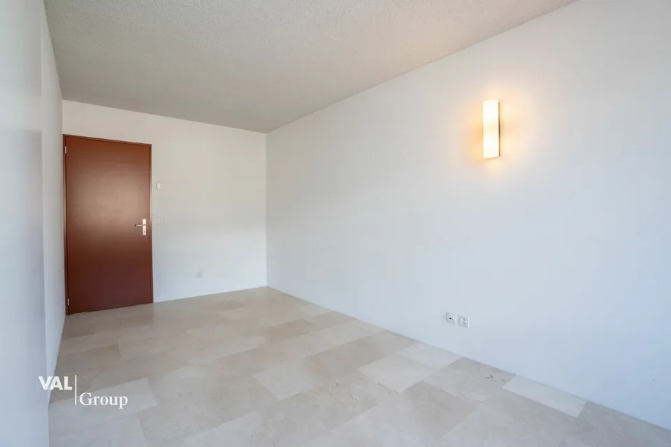 Modern living in a prime location