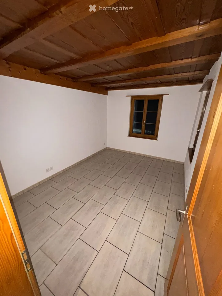 Bright 3-room ground floor apartment