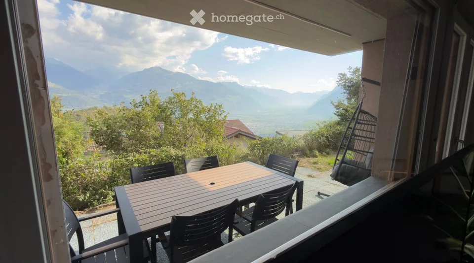 Bel appartement de 3.5 pièces avec terrasse à Savièse.