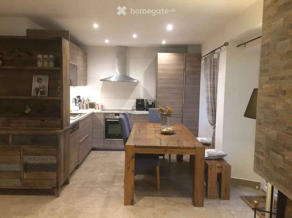 Schönes 3,5-Zimmer-Apartment, ebenerdig, Kamin, Terrasse, Garten, Garage