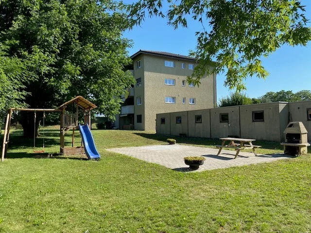 Appartamento ristrutturato di 4,5 locali alla periferia di Neunkirch