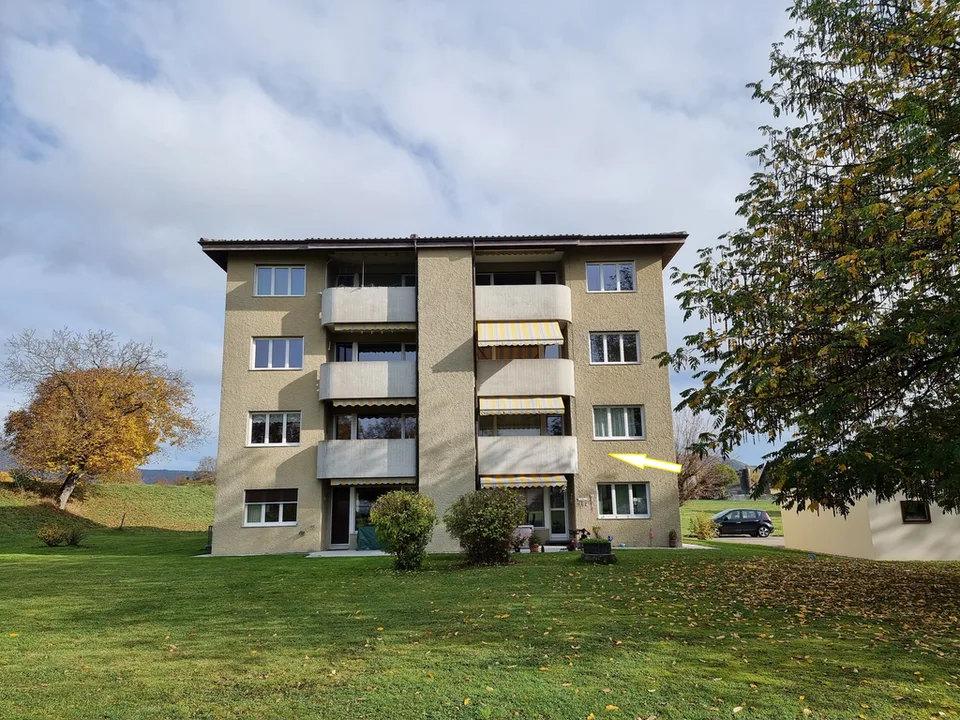 sanierte 4.5-Zimmerwohnung am Dorfrand von Neunkirch