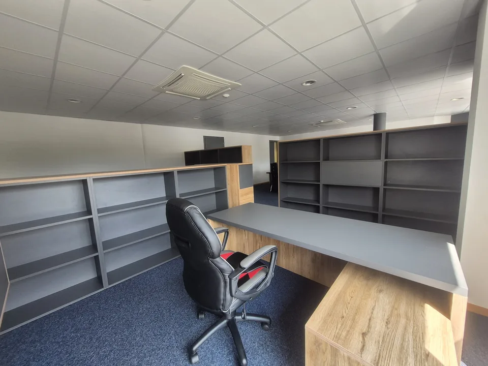 CONTHEY - BEAUTIFUL OFFICES FOR RENT