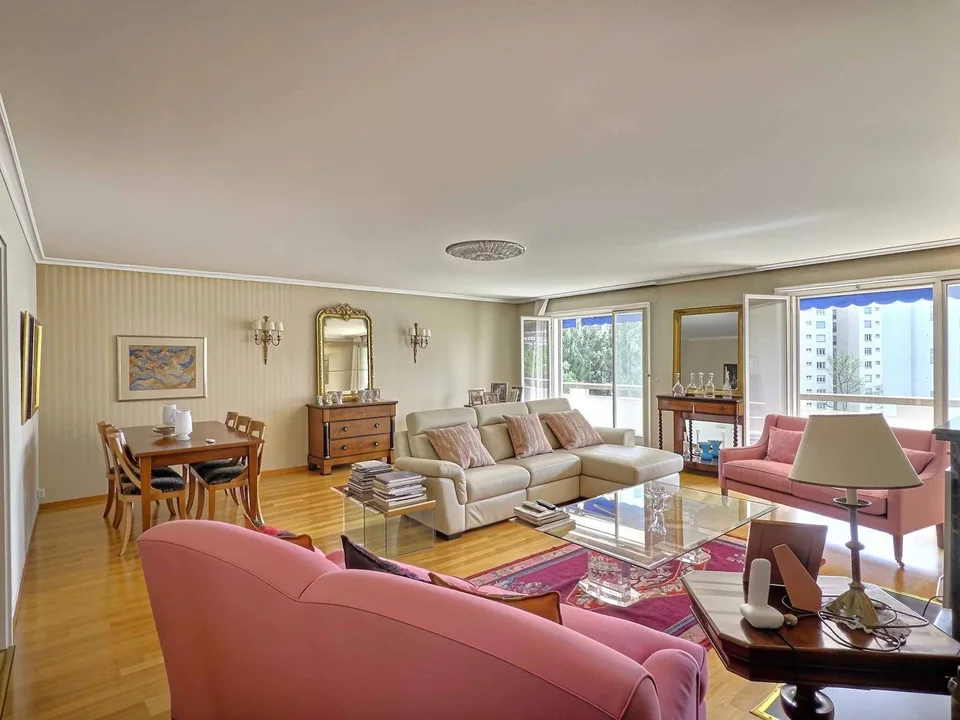 Lausanne Chailly  Appartement familial aux volumes généreux -