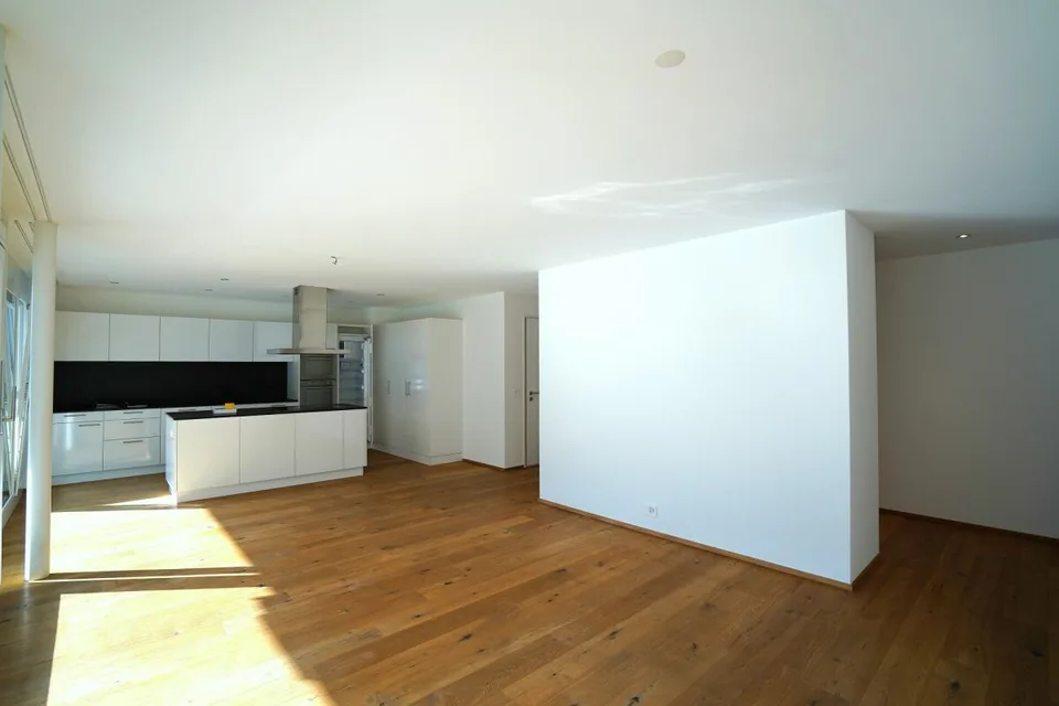 4.5-Room Attic Apartment SECOND HOME