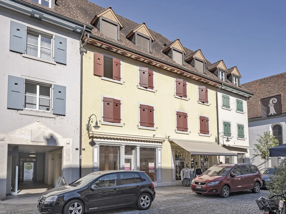Wohnen im Städtli Laufen, grosse Wohnung mit 2 Badezimmer