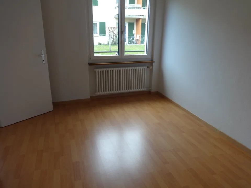 Small 3-room apartment on the 1st floor