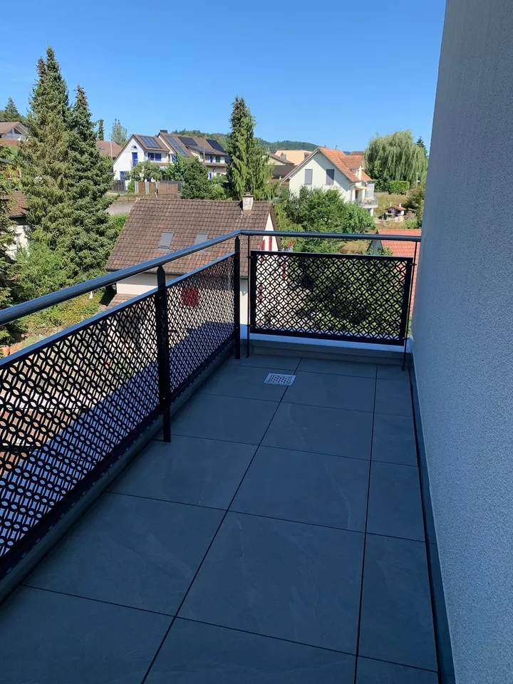 Appartement d'attique moderne et neuf dans un emplacement attractif sur une pente à Glattfelden – vivre dans le vert avec confort – photo 9 sur 9