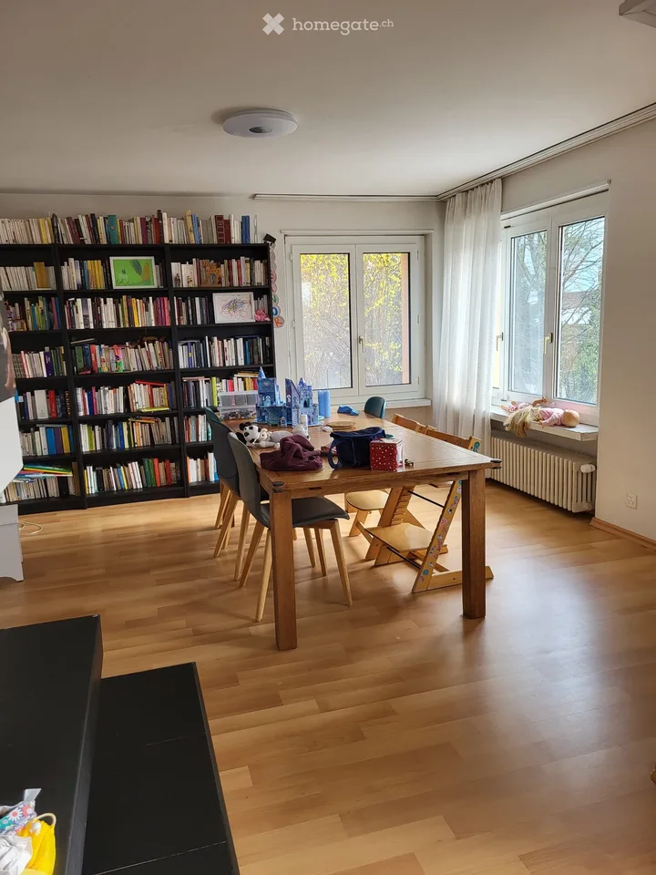 5.5 Room Apartment in Owner-Occupied Standard