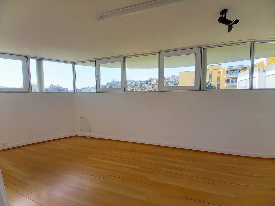Großes und helles Büro von 90 m² in Sorengo – Foto 10 von 10