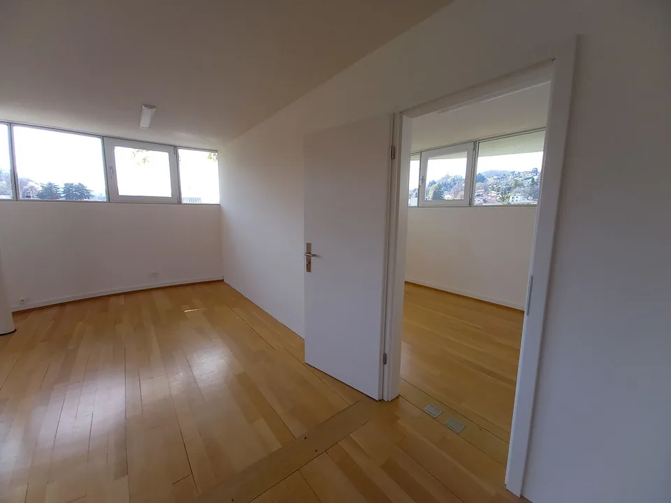 Großes und helles Büro von 90 m² in Sorengo – Foto 9 von 10