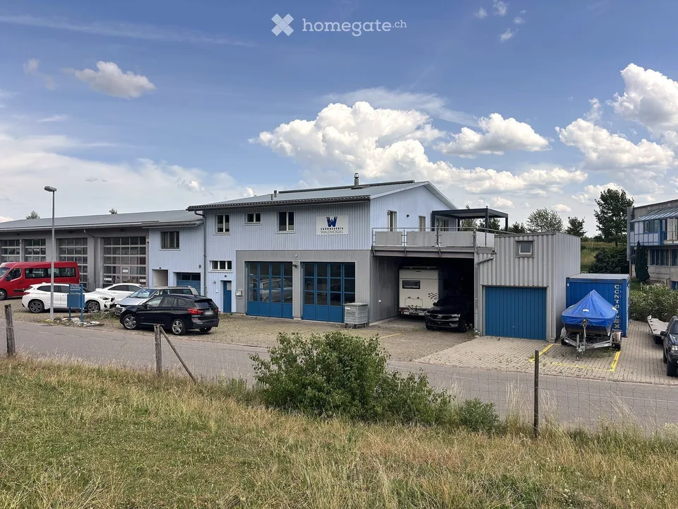 Werkstatt, Garage, Büro & Lager mit viel Aussenfläche - Sofort Nutzbar