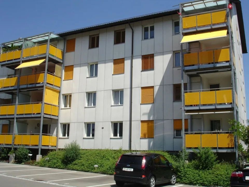 einfache 3 Zi.-Wohnung mit sonnigem Balkon