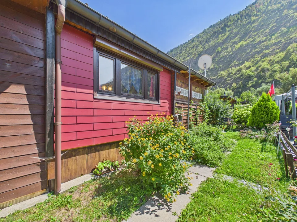 Chalet di campeggio accogliente e resistente all'inverno, situato in una posizione tranquilla vicino a un ruscello – foto 7 di 7