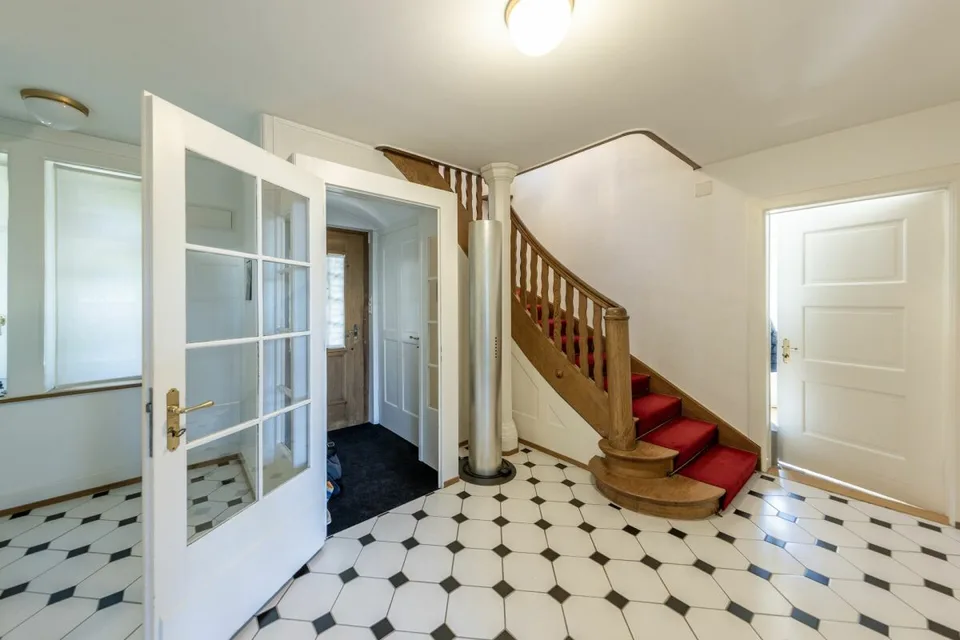 Villa de ville exclusive (9,5 pièces) dans un emplacement très demandé à Zurich