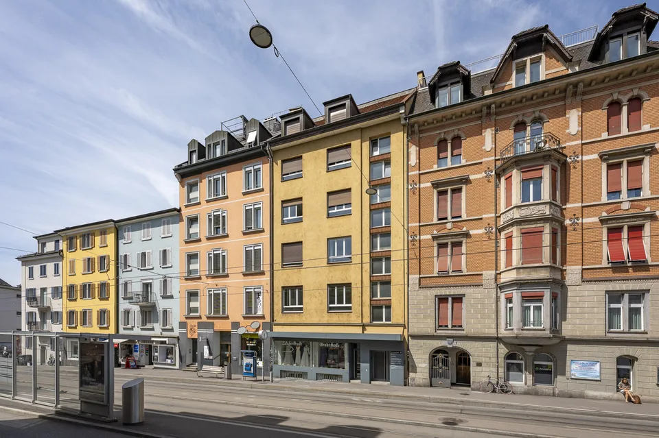 Maison d'habitation et de commerce dans un emplacement unique