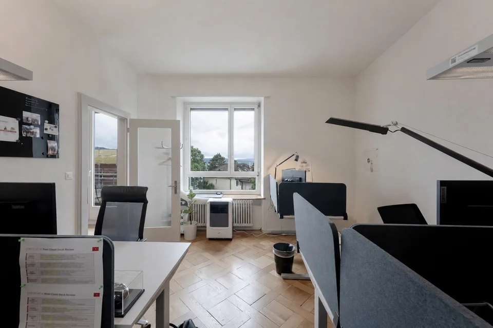 Maison d'habitation et de commerce dans un emplacement unique