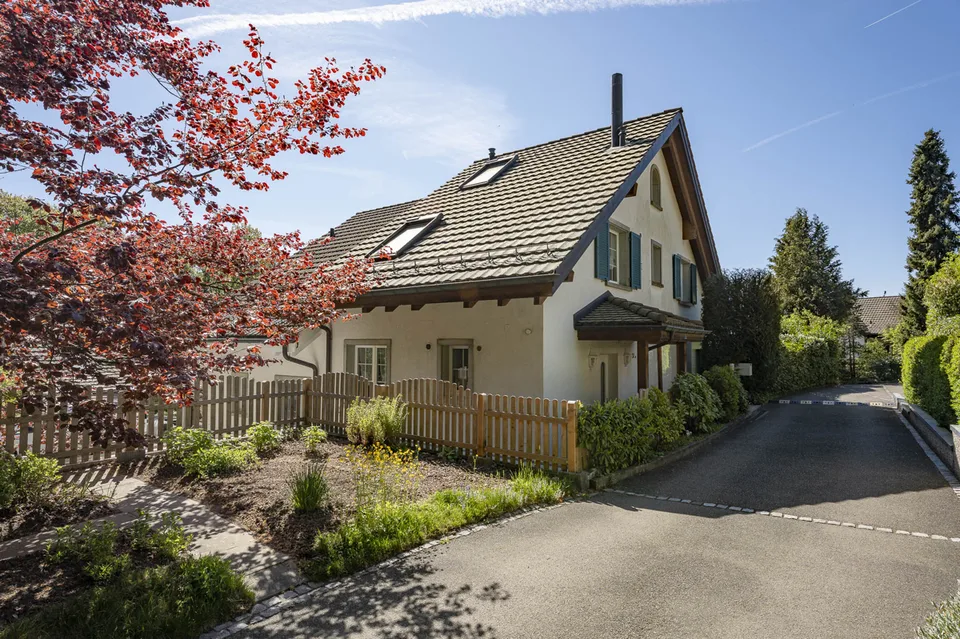 Wohnen im Grünen: Einmalige Lage am Waldrand