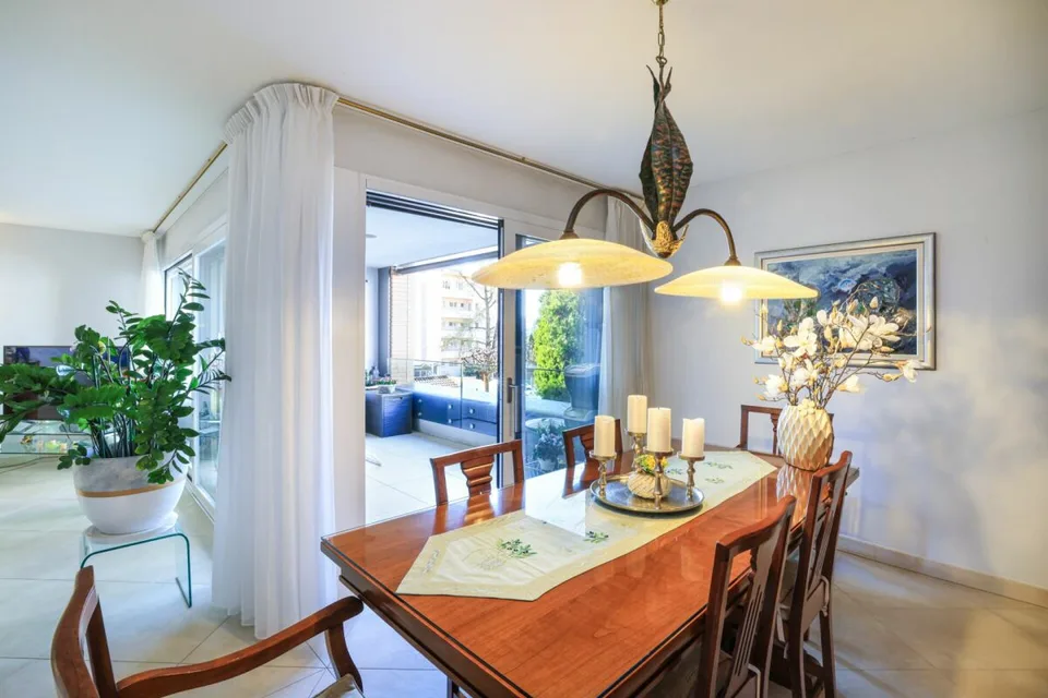 Zentrale 3.5-Zimmer-Wohnung in unmittelbarer Seenähe