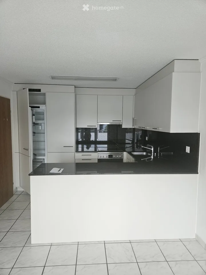 Dachwohnung/helle 3.5-Zi-Whg mit Balkon und schöner Aussicht in Schwarzenbach SG