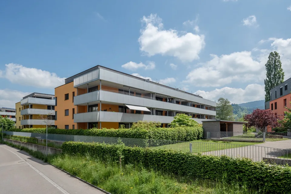 Grosszügige Wohnung in ruhiger Siedlung zu vermieten