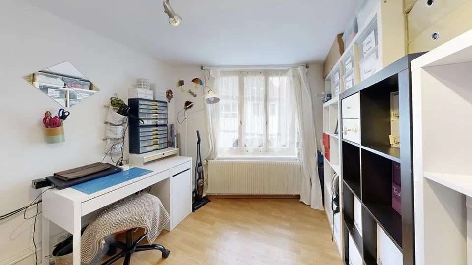 Charmante 4.5-Zimmer-Duplexwohnung mit Terrasse – Foto 6 von 10
