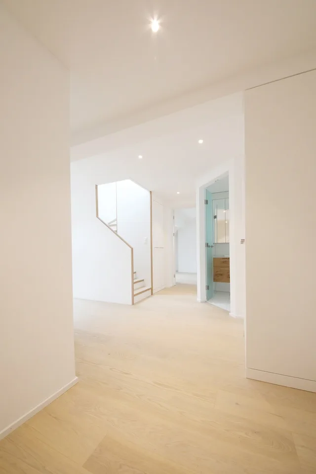 Top 3 1/2-room maisonette attic apartment (115 m2) with 2 terraces, Stauffacher