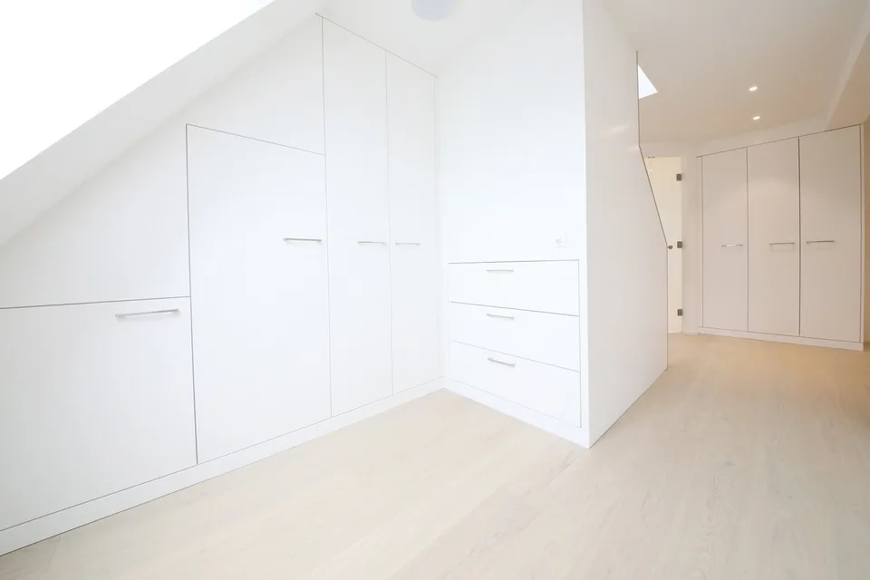Top 3 1/2-room maisonette attic apartment (115 m2) with 2 terraces, Stauffacher