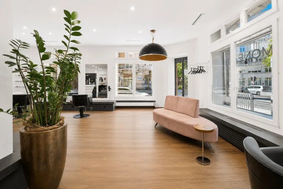 Exklusive Stuhlmiete in modernem Coiffeursalon an Toplage in Zürich Enge