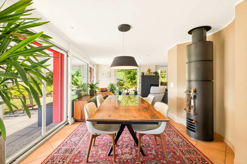 Un foyer à aimer - avec panorama, jardin et beaucoup d'espace