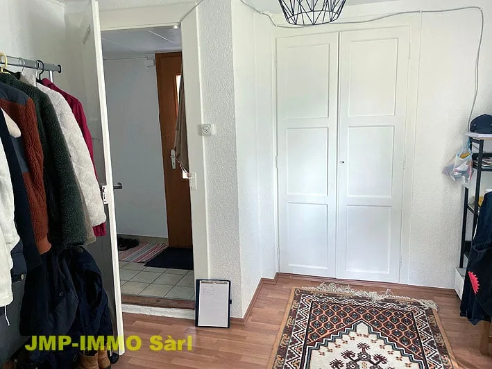 Incantevole appartamento ristrutturato con 4 stanze nel cuore del villaggio di Miège – foto 6 di 48