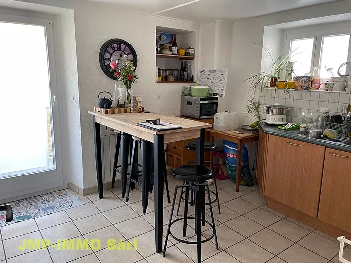 Incantevole appartamento ristrutturato con 4 stanze nel cuore del villaggio di Miège – foto 14 di 48