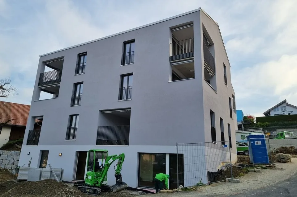 TRAUMWOHNUNG MIT SEESICHT IN BIRRWIL