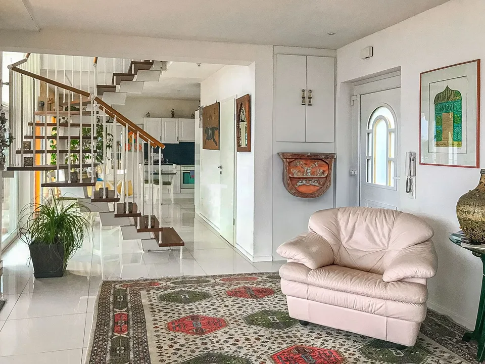 Villa in Reihe mit herrlicher Seesicht in Bissone