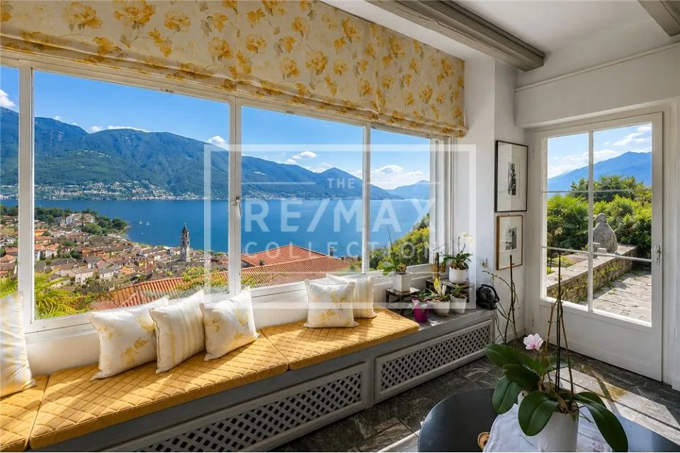 Villa in posizione privilegiata ad Ascona con vista sul lago