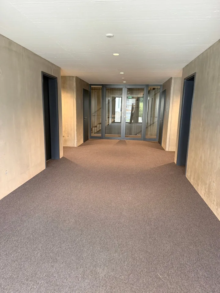 New Building - Diverse Modern Offices
